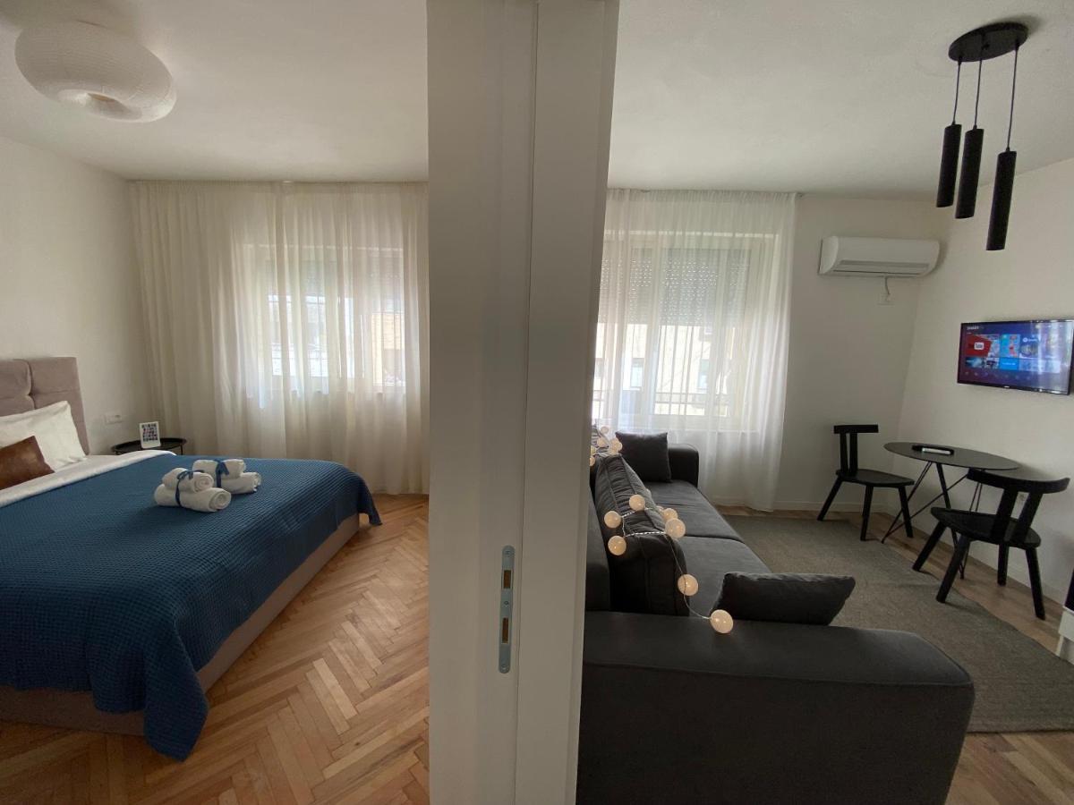 Myslym Shyri'S Apartments Tiranë Eksteriør bilde