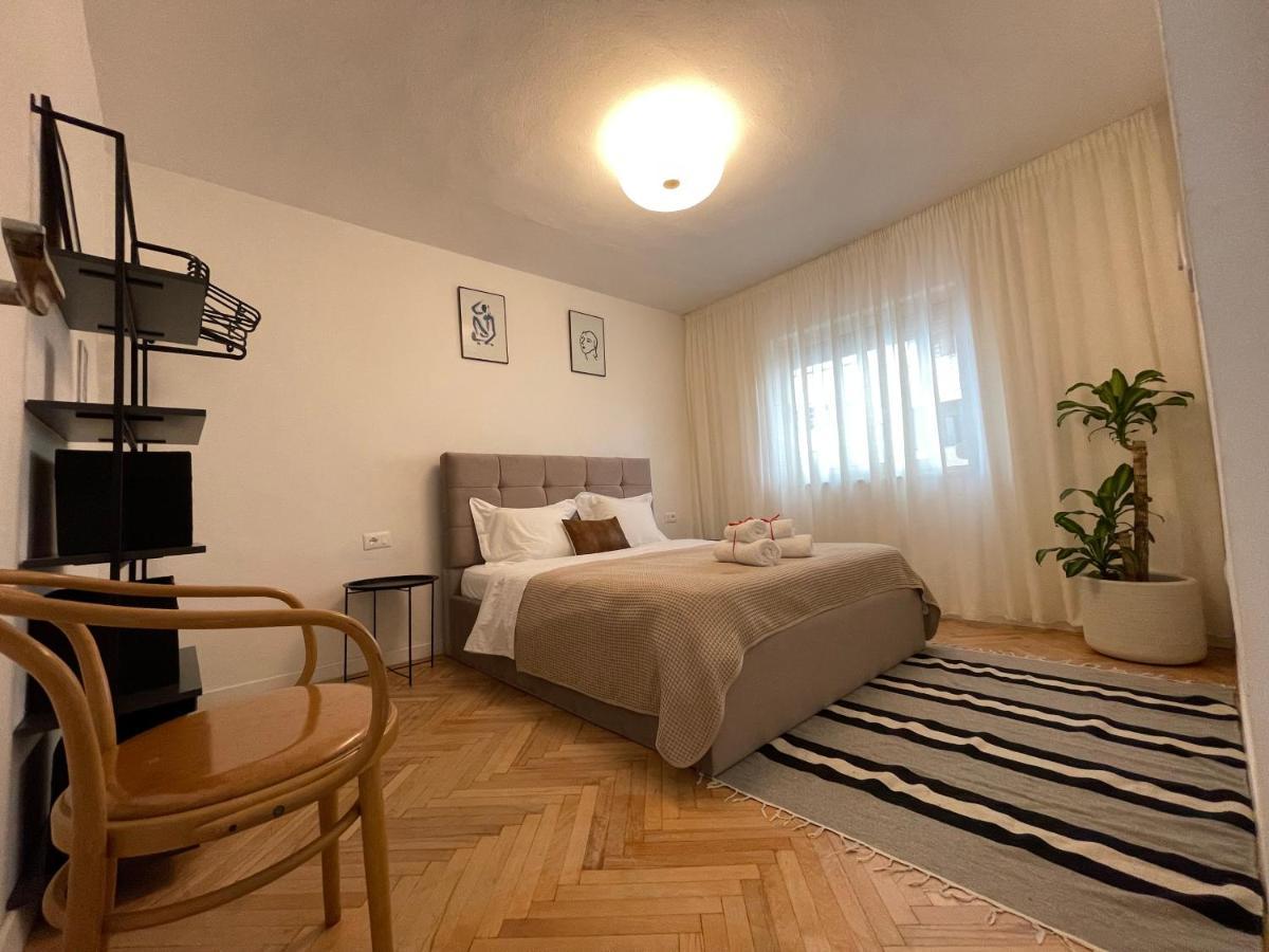 Myslym Shyri'S Apartments Tiranë Eksteriør bilde