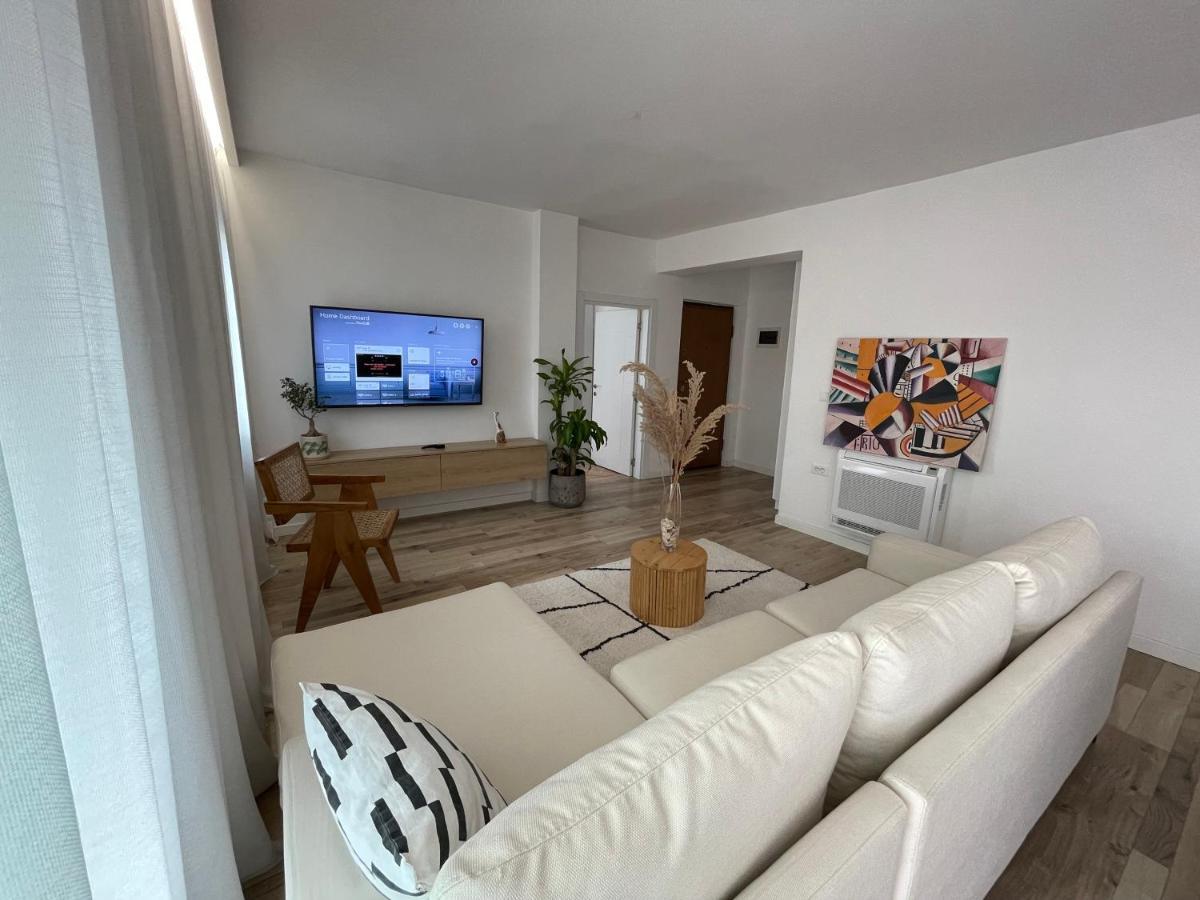 Myslym Shyri'S Apartments Tiranë Eksteriør bilde