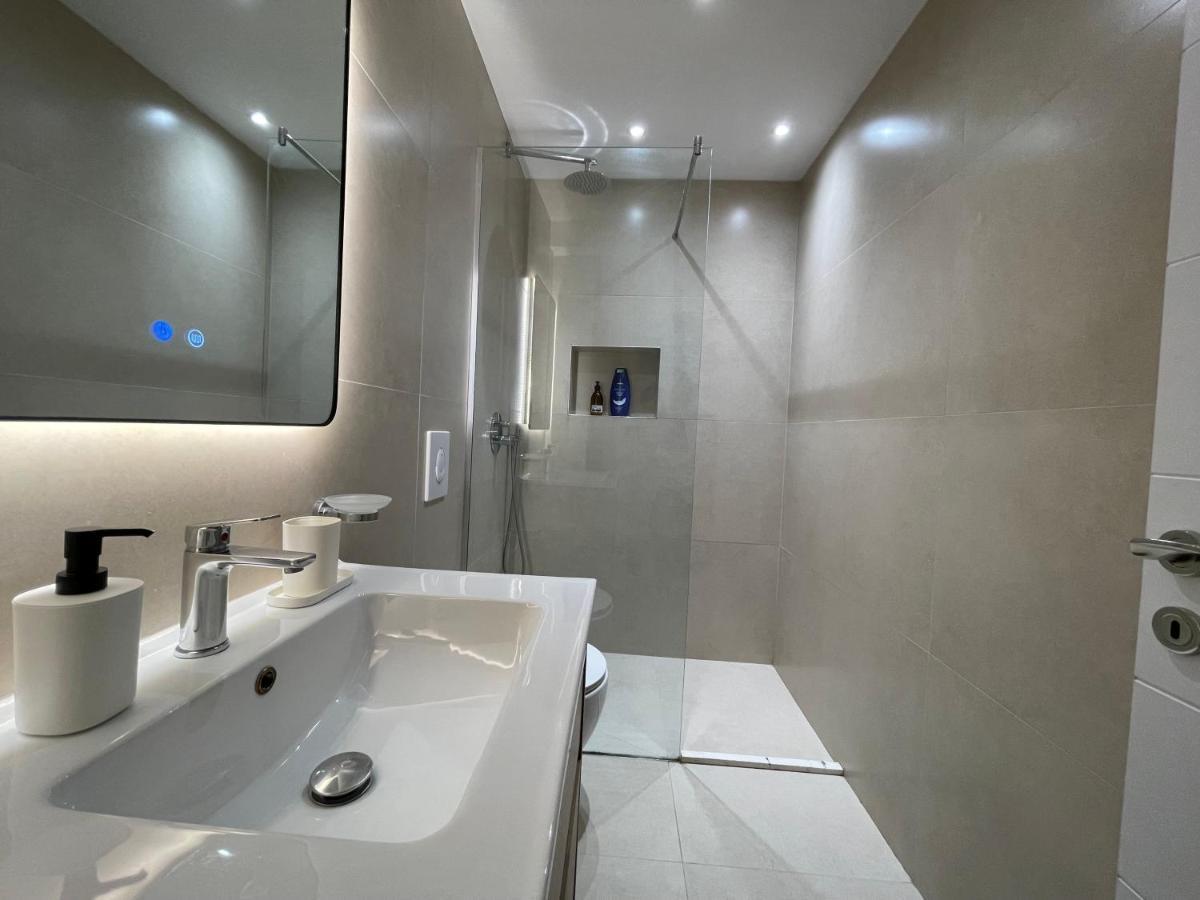 Myslym Shyri'S Apartments Tiranë Eksteriør bilde