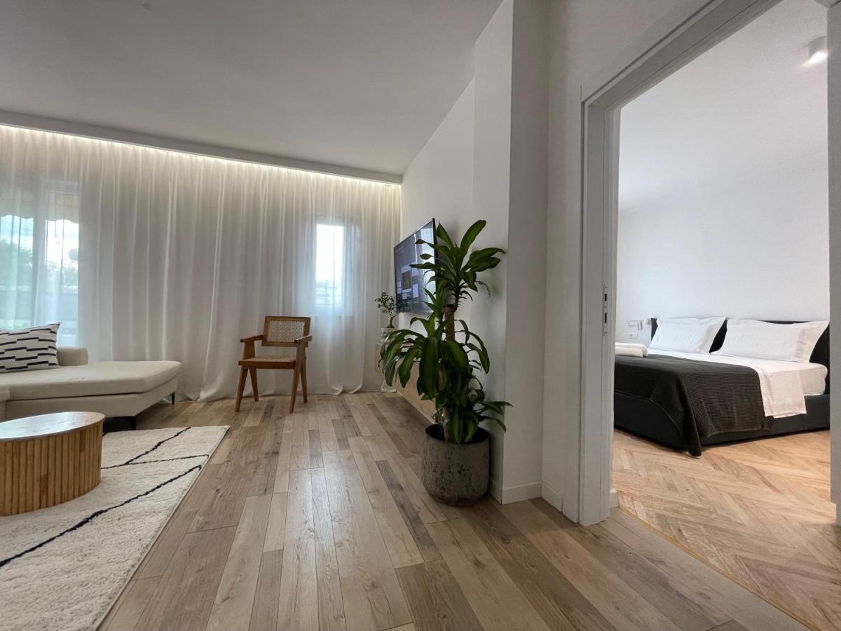 Myslym Shyri'S Apartments Tiranë Eksteriør bilde