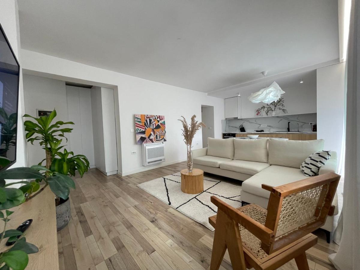 Myslym Shyri'S Apartments Tiranë Eksteriør bilde